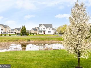 206 Valley Creek Ln, Spring City, PA 19475