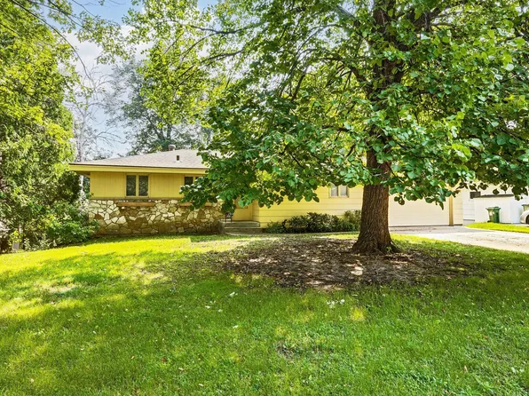 563 23rd Ave NW, New Brighton, MN 55112