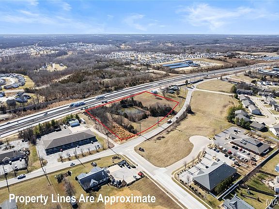 3rd image of 1944 W Pearce Blvd