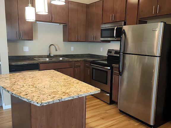 2nd image of 903 Wescott Sq #893