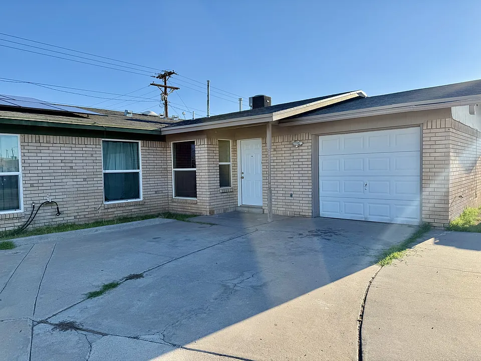 10833 Cardigan Dr