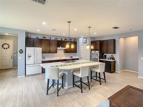 4th image of 2311 Avellino Ave