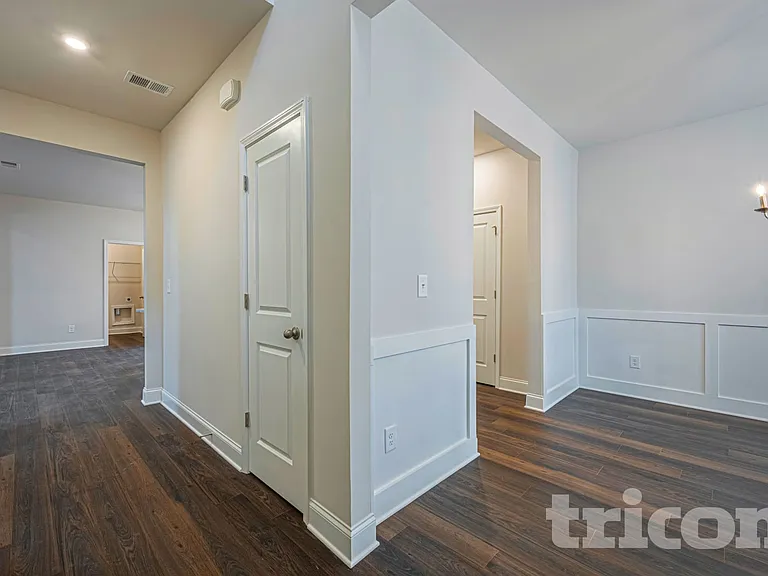 317 Oxbow St — Photo 8