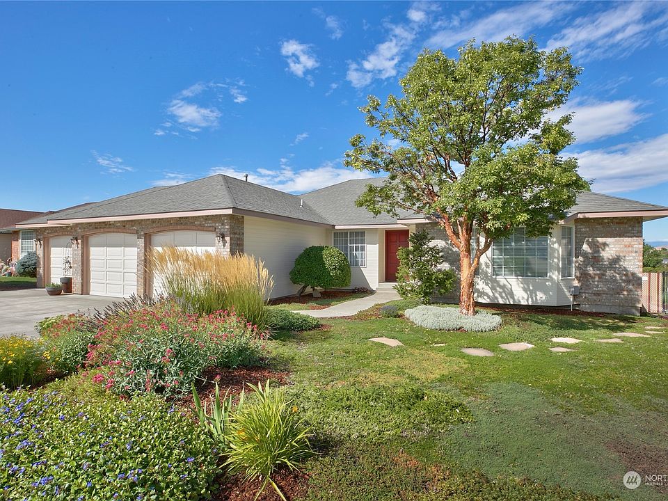 1st image of 5046 N Sky Vista Avenue