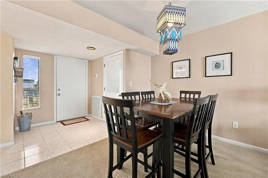 26300 Hickory Blvd — Photo 3