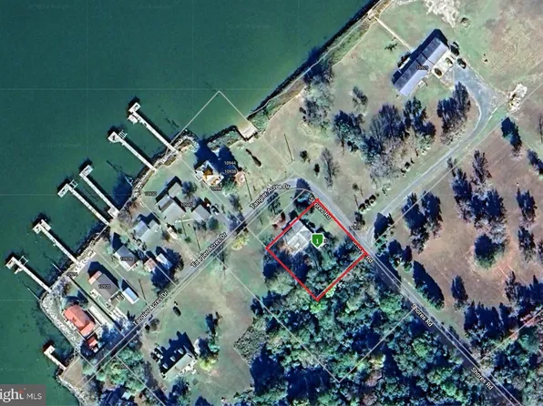 10926 Shores Rd, Deal Island, MD 21821