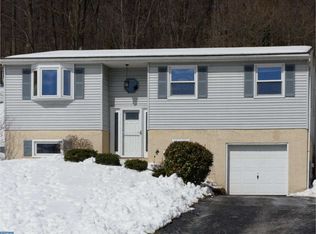 15 Hillcrest Dr, Downingtown, PA