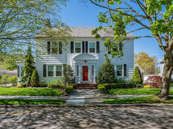 133 Plymouth St, New Bedford, MA 02740