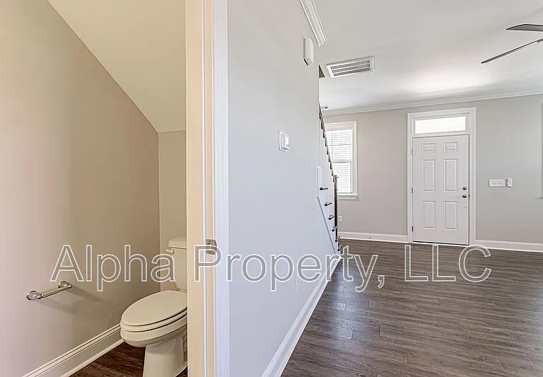 121 Remount Way — Photo 5