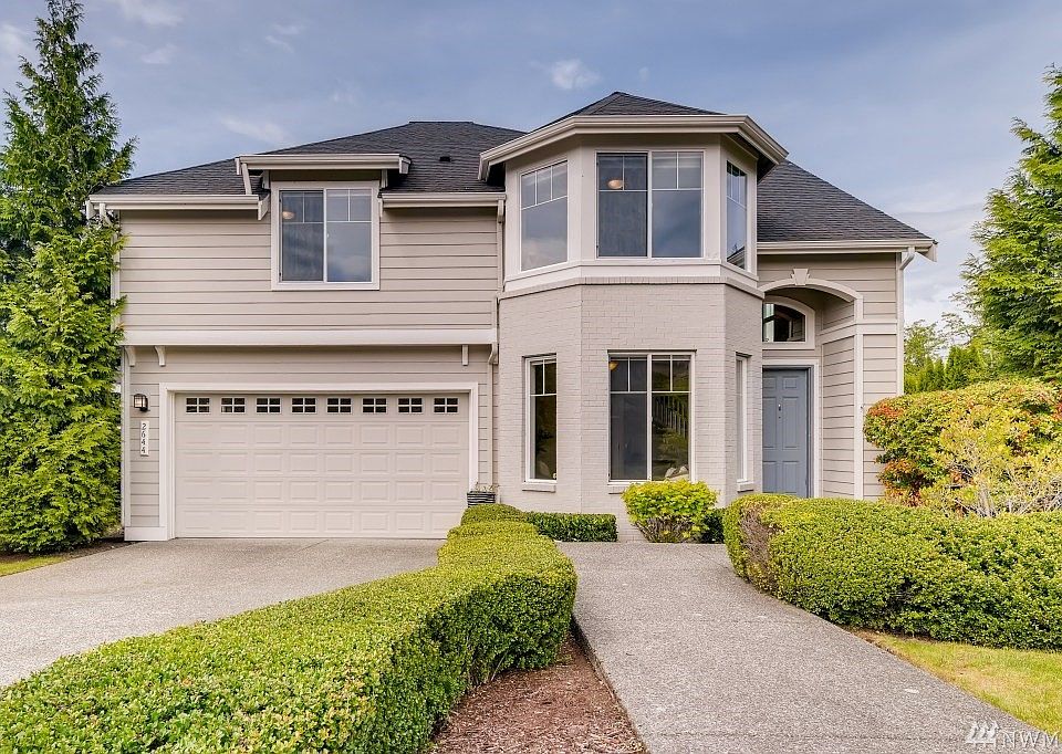 1st image of 2644 30th Ct NE
