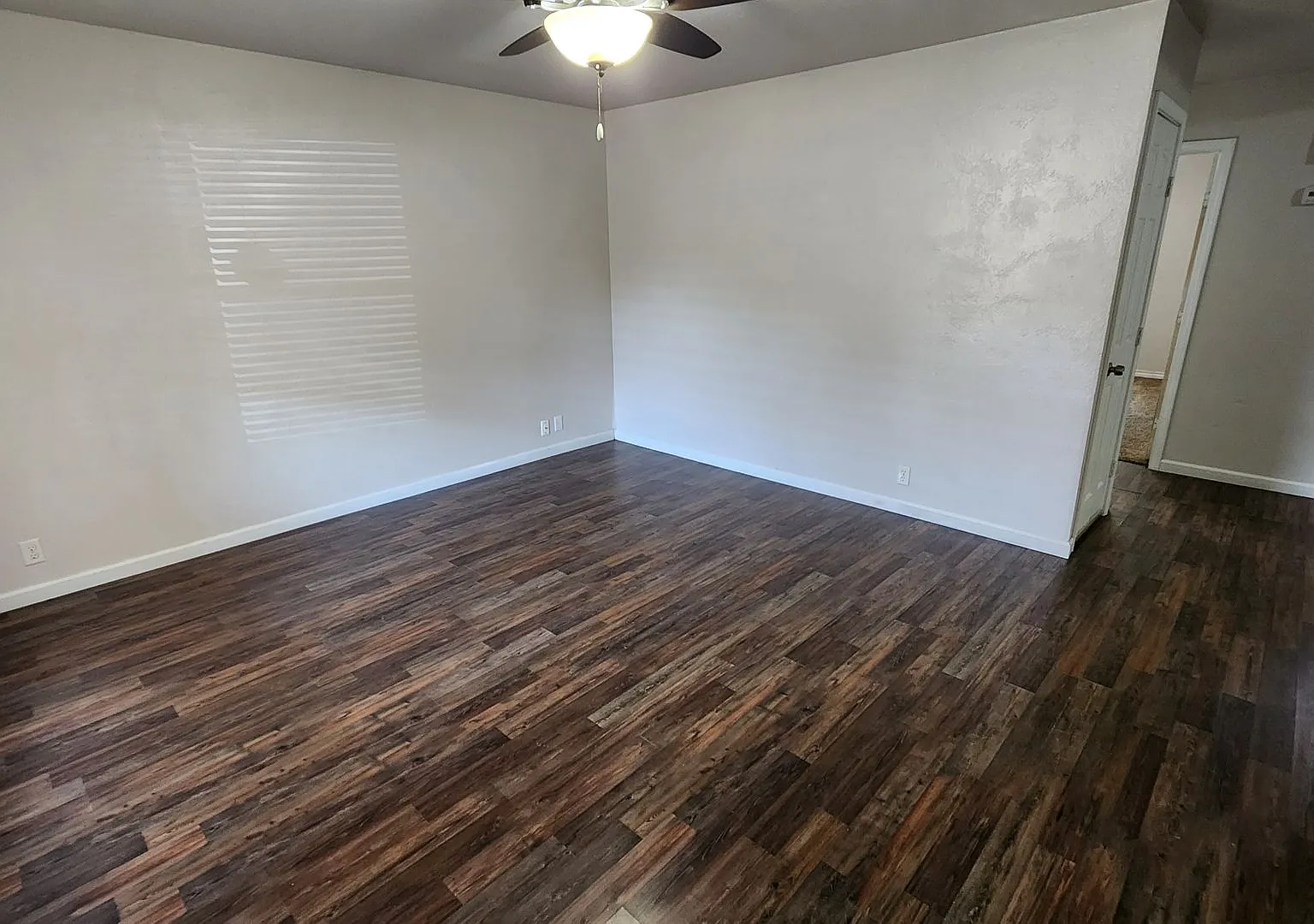 Remodeled 3 bedroom 1 bathroom house in Edmond, OK close to UCO with granite and stainless-steel ... — Photo 3
