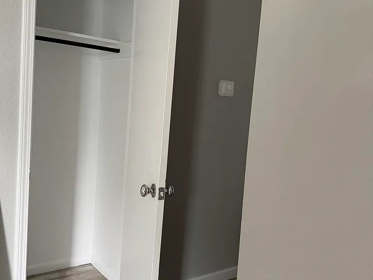 935 Black Blvd — Photo 2