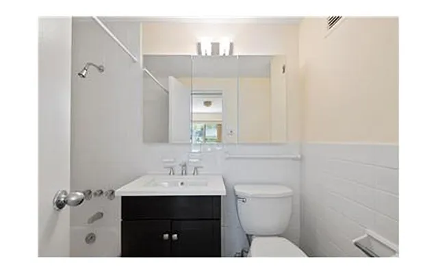 Rented by Douglas Elliman | media 9