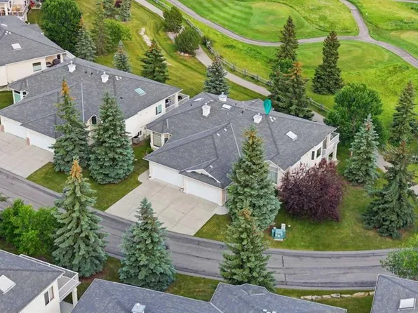 2 NW Eagleview Way, Cochrane, AB T4C 1P5