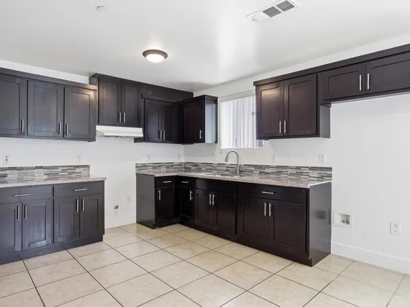 831 E 109th St, Los Angeles, CA 90059