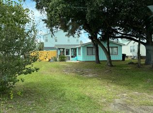 1610 Pinfish Ln, Carolina Beach, NC 28428
