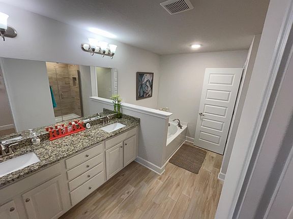 4th image of 15 Citrus Landing Blvd