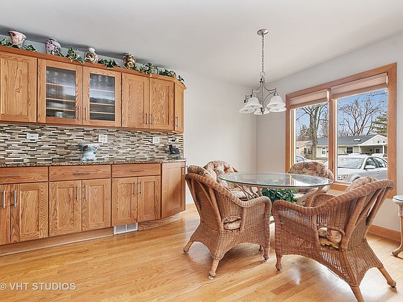 2nd image of 320 Forestway Dr