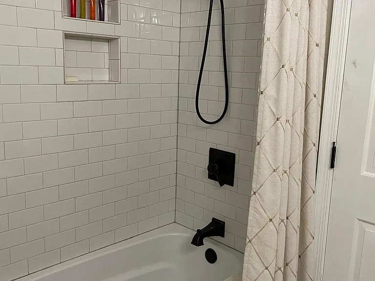 4050 Dresden Dr — Photo 19