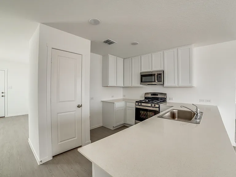 5202 Morgan Crst — Photo 8