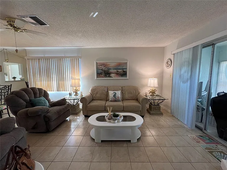 3668 Trophy Blvd — Photo 7