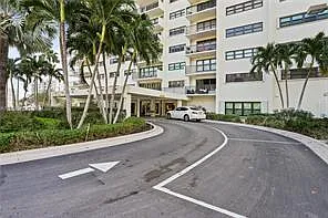 3200 Port Royale Dr N #1009 — Photo 1