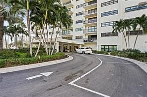 1st image of 3200 Port Royale Dr N APT 1009