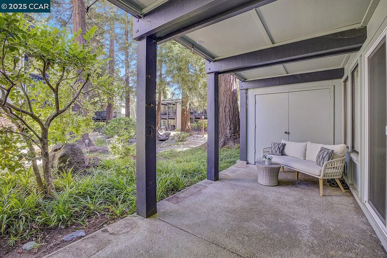 2 bed, 1287 sqft, $3,795 — Photo 3