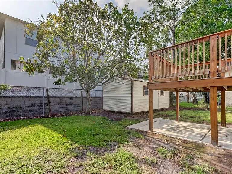 7604 S Sherrill St — Photo 2
