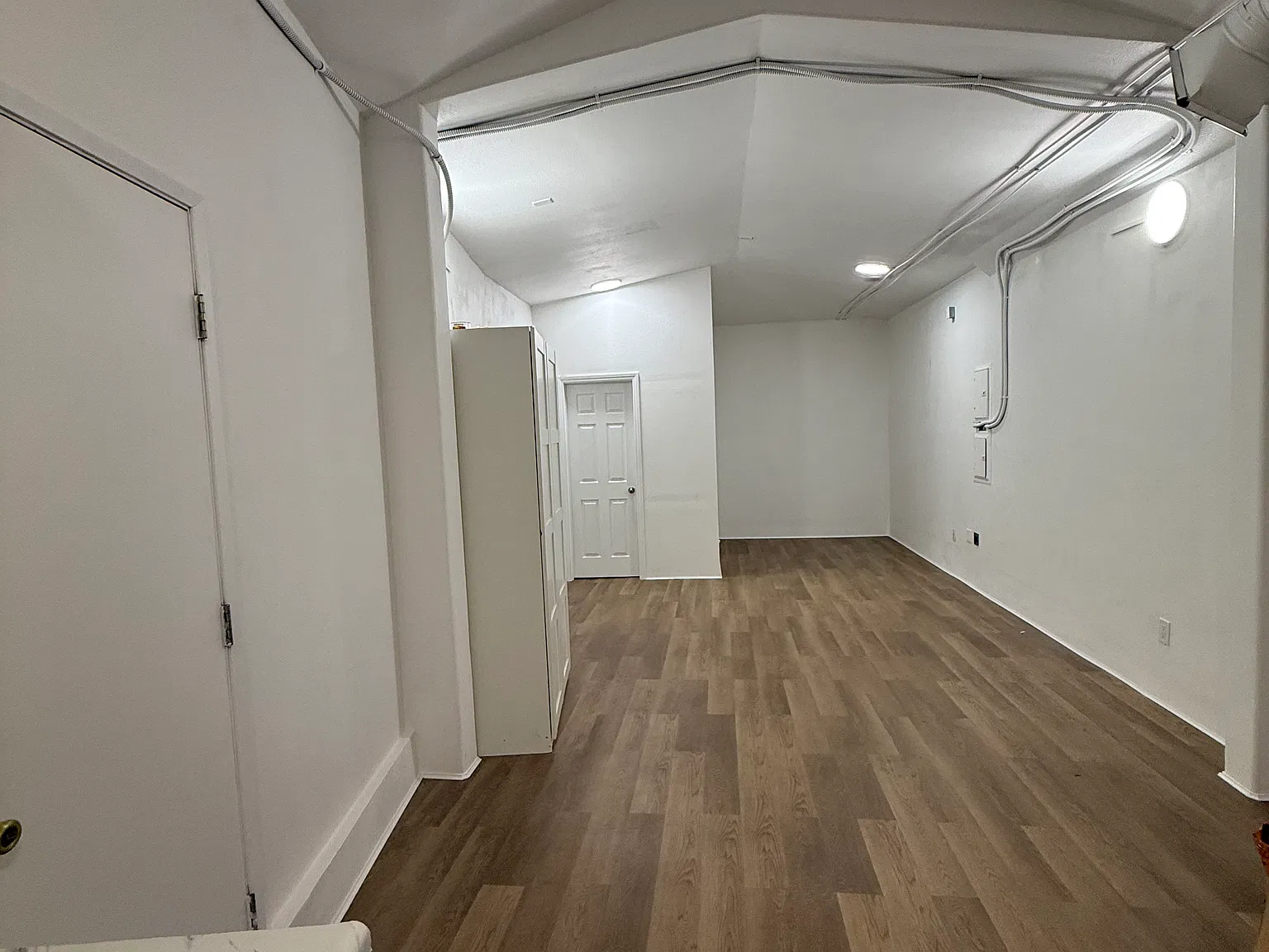 Studio, 500 sqft, $1,995 — Photo 2