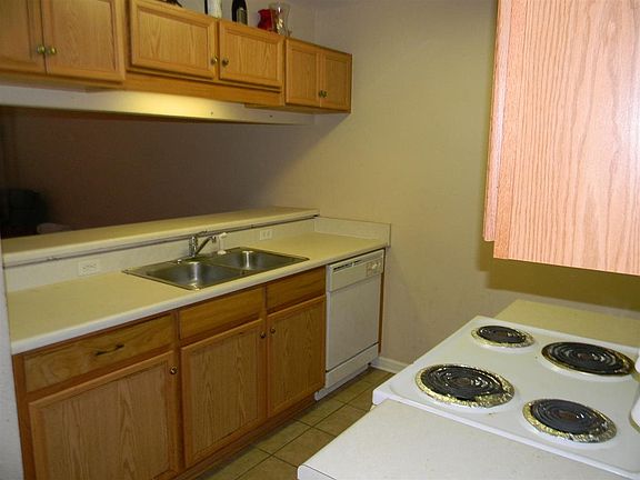 4th image of 2738 W Tharpe St #Street_unit-unit 101