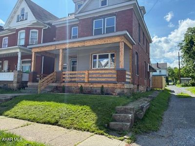 215 N 10th Ave, Altoona, PA, 16601