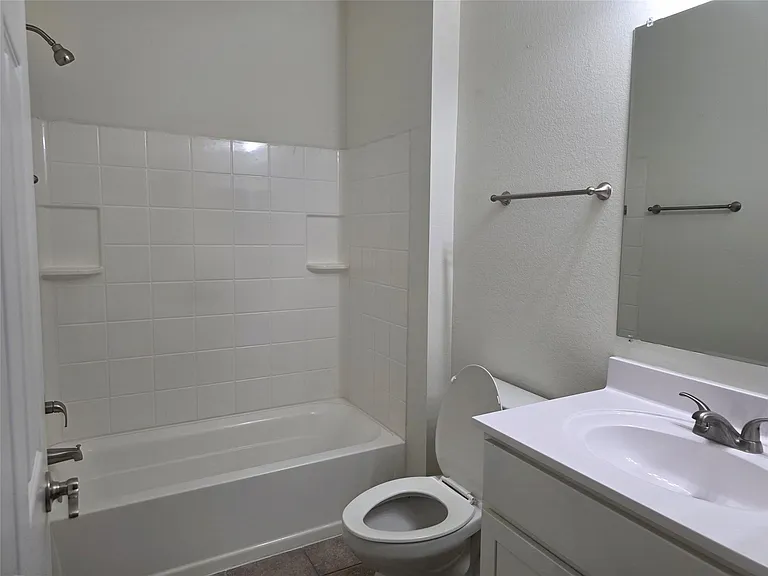 6303 White Oak Dr — Photo 15
