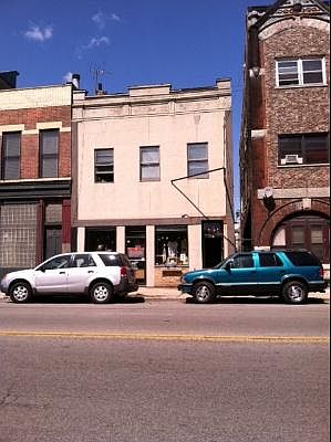 1st image of 1362 W Grand Ave