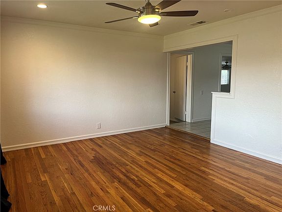 3rd image of 1020 W 24th St