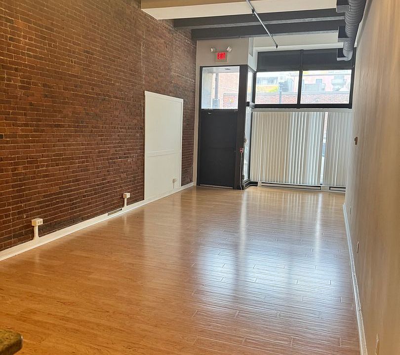 1st image of 254 Friend St Unit 1