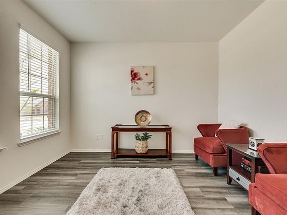 4th image of 4003 Bighorn Dr