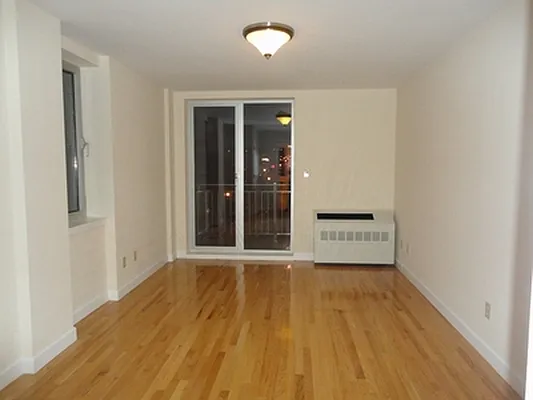 Rented by Urban Realty NYC | media 20