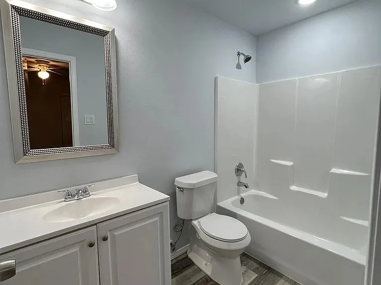 8614 10th Pl — Photo 8