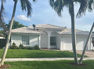 16068 SW 101st Ter, Miami, FL 33196