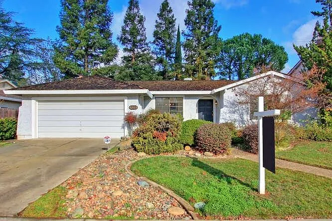 4953 Puma Way photo 1