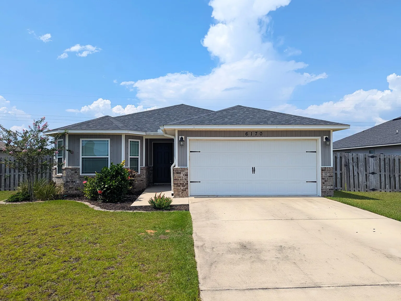 3 bed, 2.0 bath, 1173 sqft, $2,200 — Photo 1