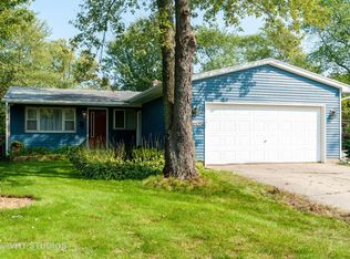 36439 N Douglas Ter, Gurnee, IL 60031