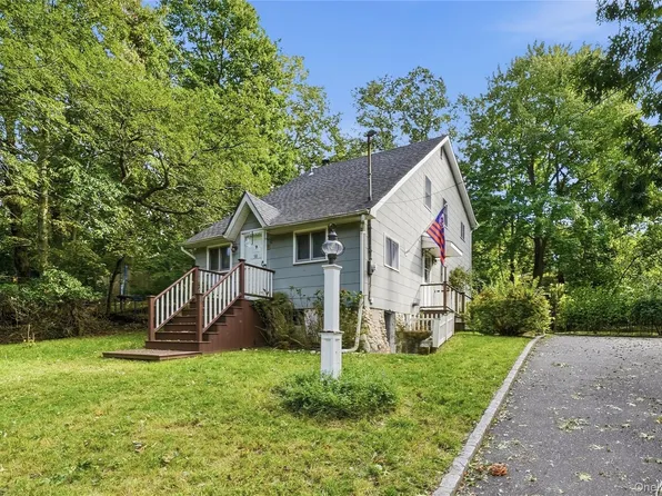 50 Dryad Road, Rocky Point, NY 11778
