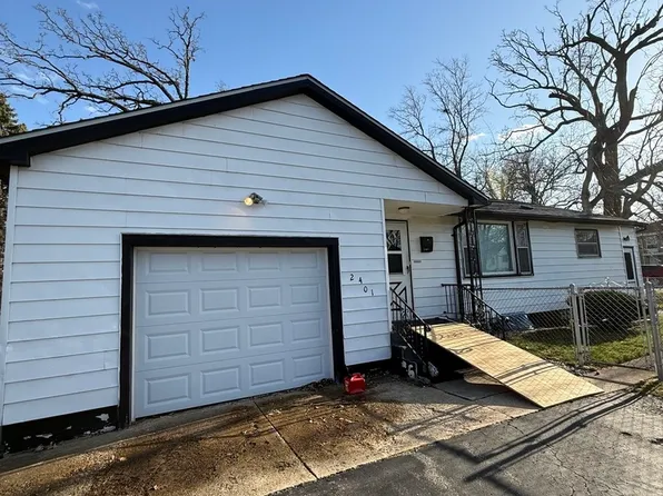 2401 24th St, North Chicago, IL 60064
