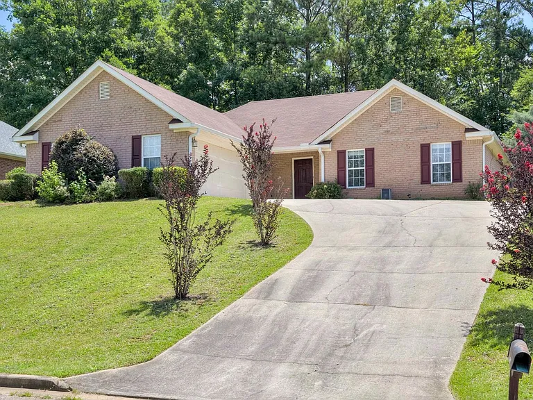 4557 Country Glen Cir — Photo 2