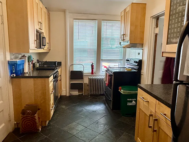 16 Kenwood St #1 — Photo 10