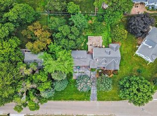 207 S 70th Ave, Omaha, NE 68132