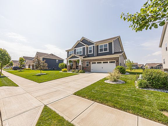 3rd image of 4141 Ferndale Ln