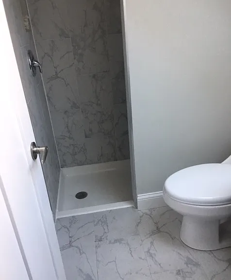 1229 N Bosworth Ave — Photo 2